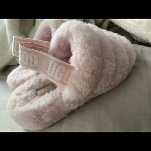brand new light pink uggs